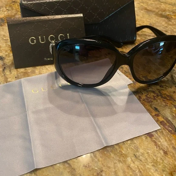 Gucci | Accessories | Gucci Sunglasses Gg372ns | Poshmark